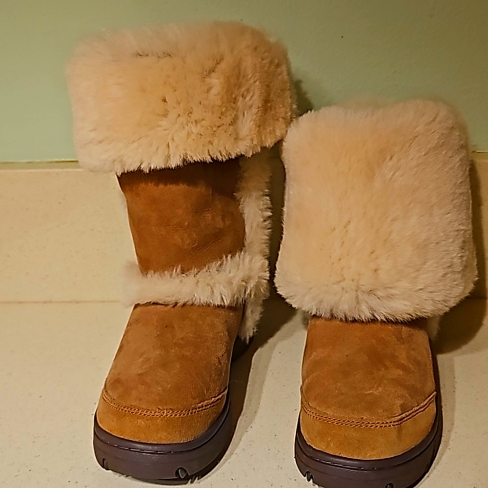 UGG women tall boots